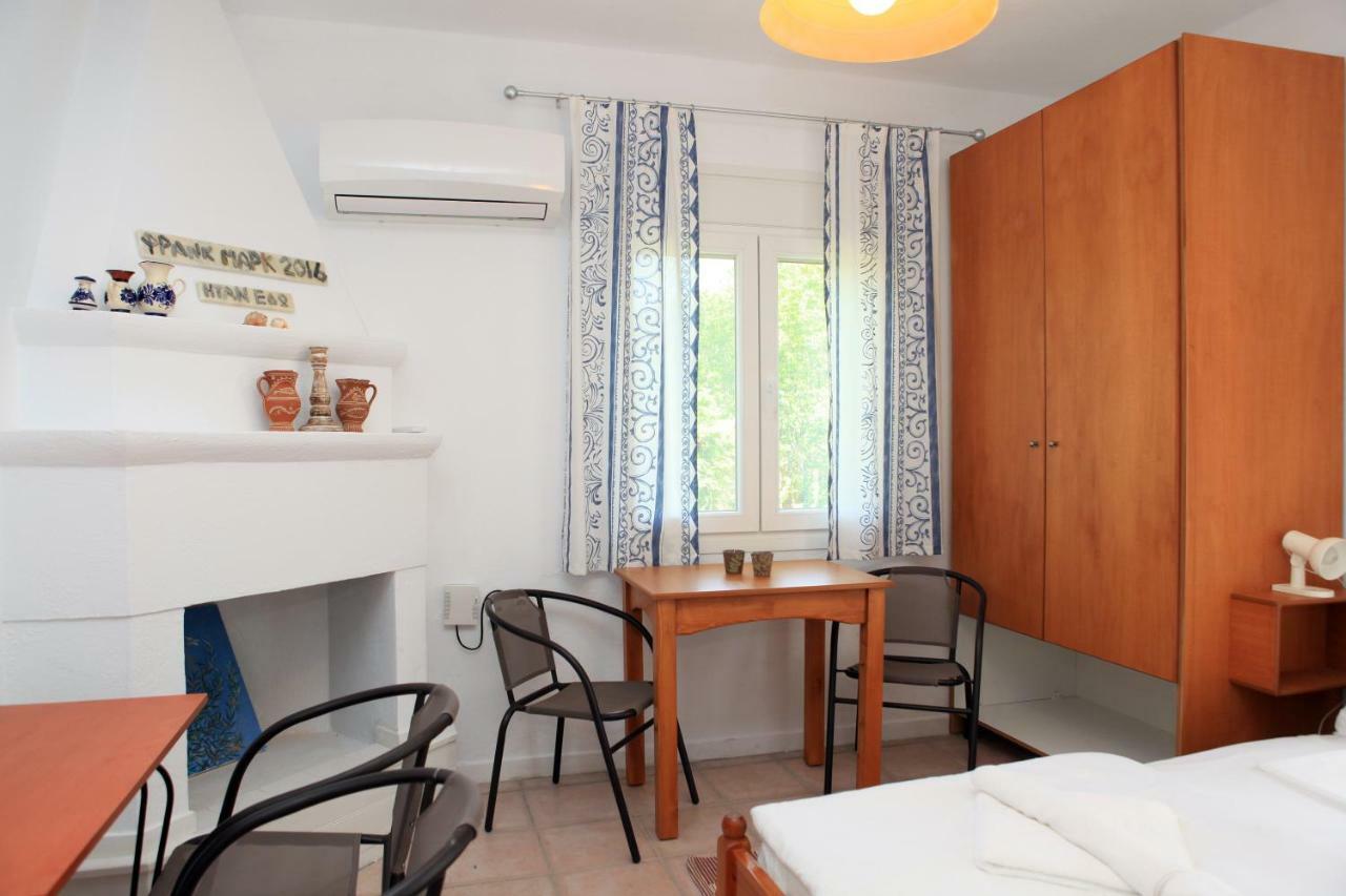 O Pyrgos Accommodations Panormos  Luaran gambar